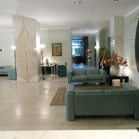 Hotel De La Ville 아벨리노 외부 사진