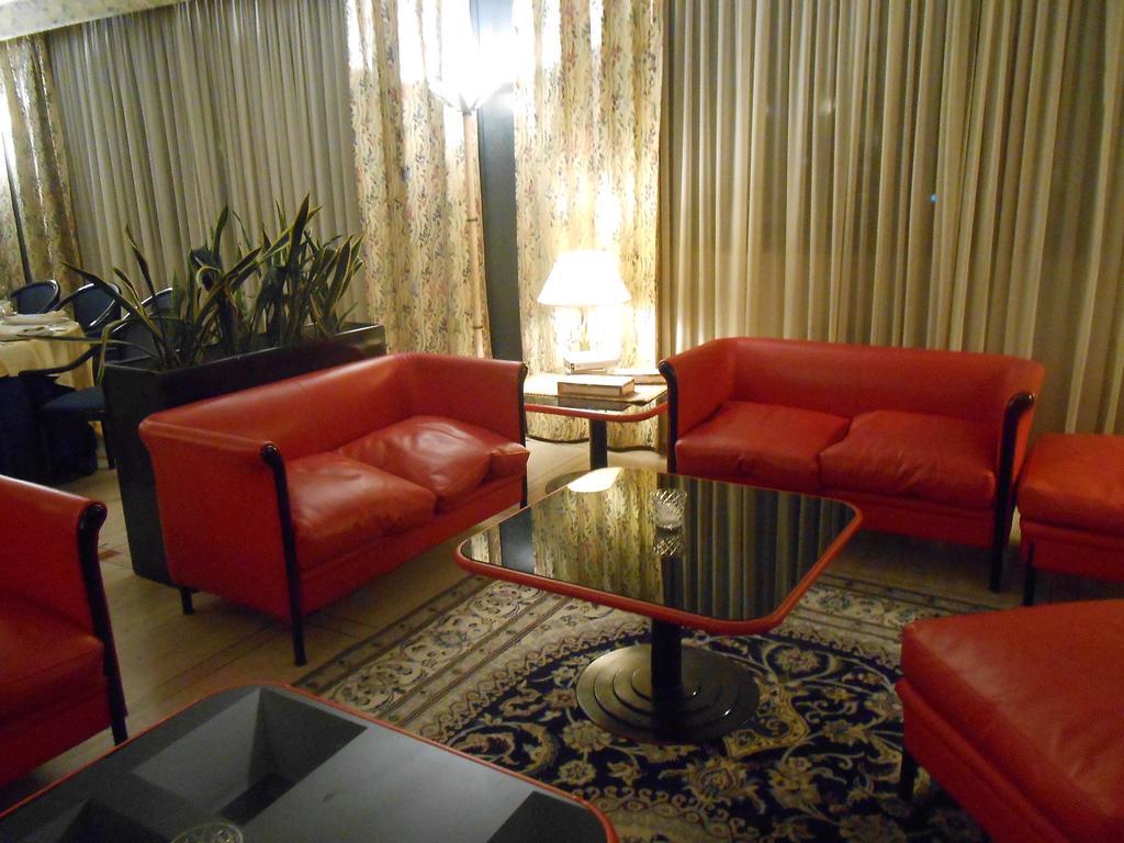 Hotel De La Ville 아벨리노 외부 사진