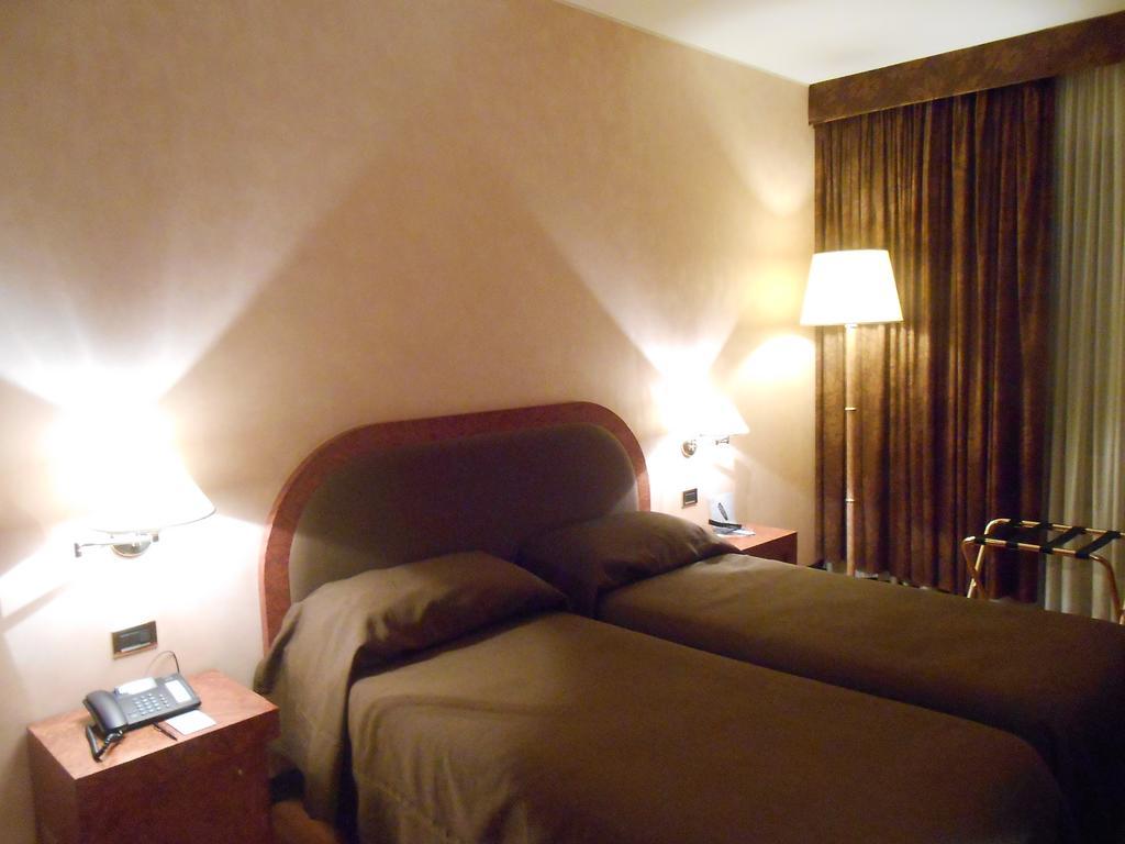 Hotel De La Ville 아벨리노 객실 사진